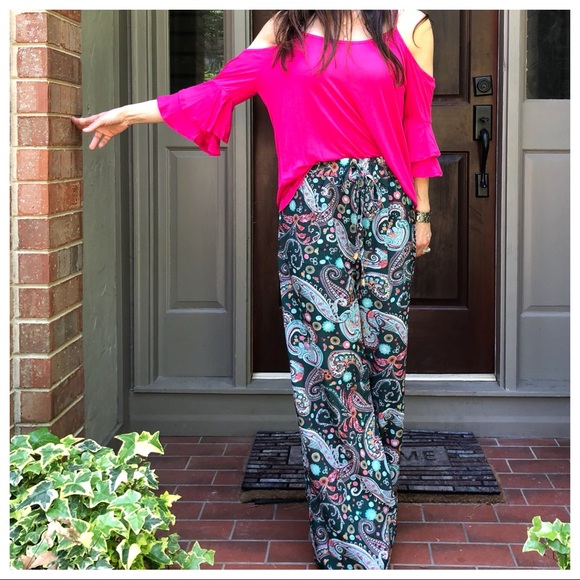 Fuchsia cold shoulder layered bell sleeves top - Picture 3 of 8